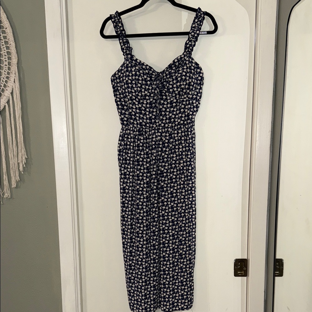NWOT. Navy and White Floral Dress